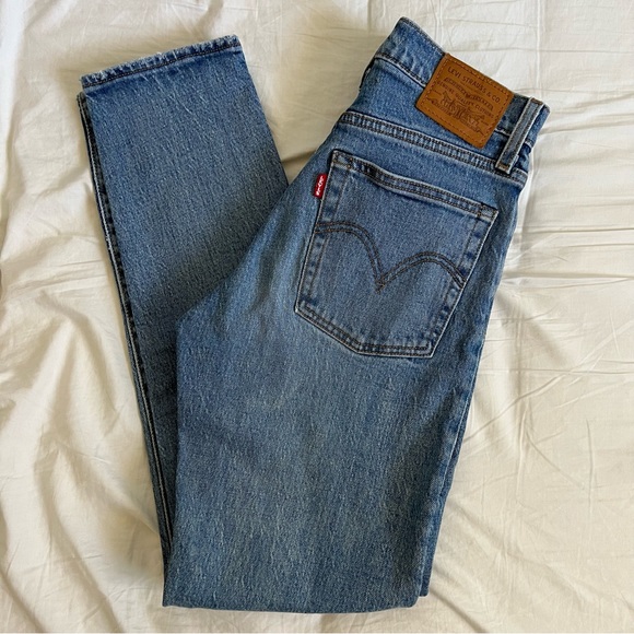 LEVI’S Wedgie Jean (24) - Picture 3 of 9